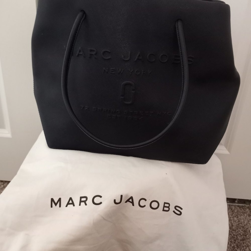 Marc Jacobs Logo Shopper East West Tote